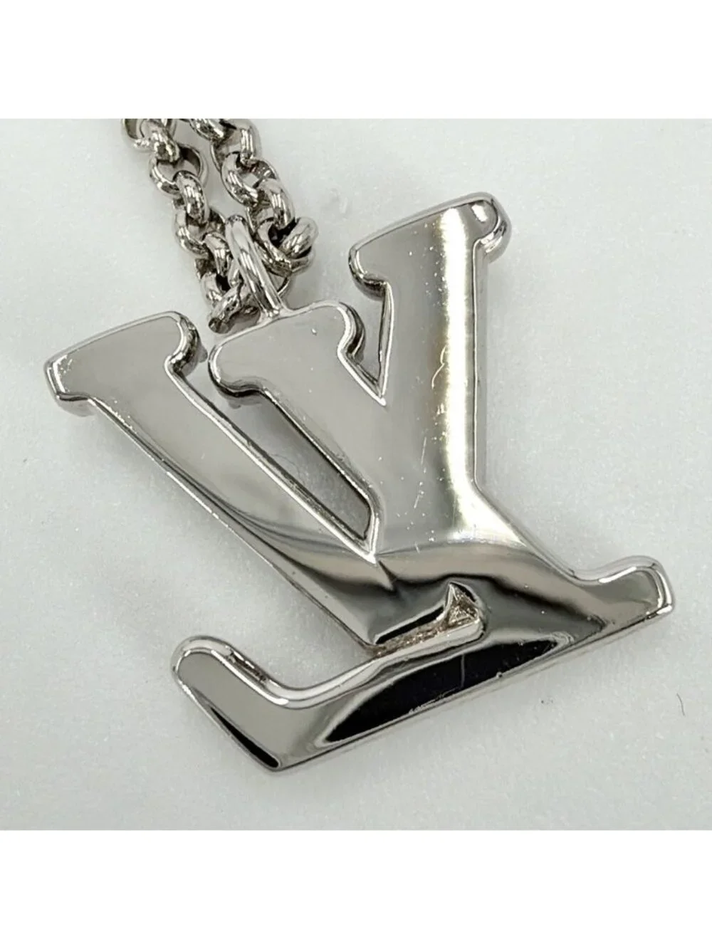Louis Vuitton Necklace Chain Monogram with Adjustable Star Rhinestone Silver
